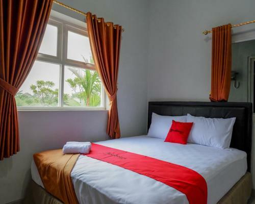 Hotel Reddoorz @ City Park Medoho Semarang
