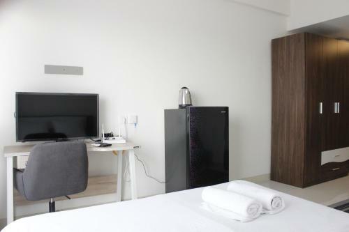 Convenient Studio At Gallery Ciumbuleuit 3 Apartment By Travelio
