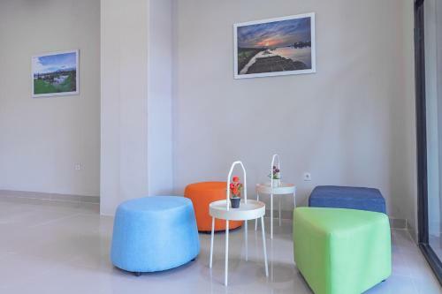 Hotel Reddoorz Plus @ Karapitan Street