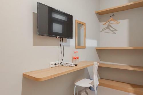 Hotel Reddoorz Plus @ Karapitan Street