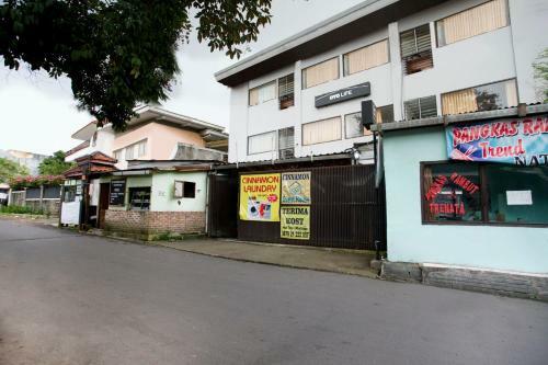 Hotel Oyo Life 2050 D'cinnamons Residence