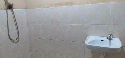 Hotel Oyo 90334 Gloria Homestay