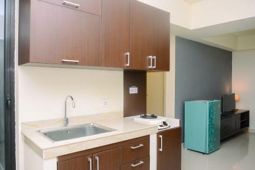 Comfortable 2br At Meikarta Apartment By Travelio