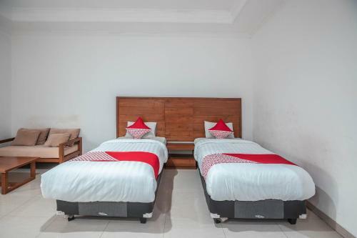 Oyo 686 Bunga Karang Hotel