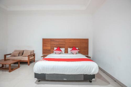 Oyo 686 Bunga Karang Hotel