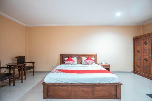 Oyo 686 Bunga Karang Hotel