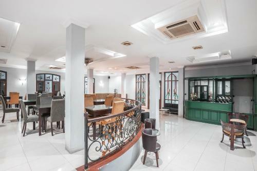 Oyo 686 Bunga Karang Hotel