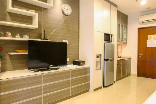 Deluxe And Modern Studio M Gold Tower Apartment By Travelio