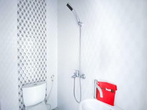 Hostal Reddoorz Syariah @ Simpang Borobudur
