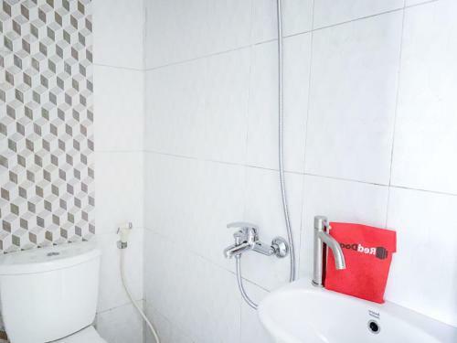 Hostal Reddoorz Syariah @ Simpang Borobudur