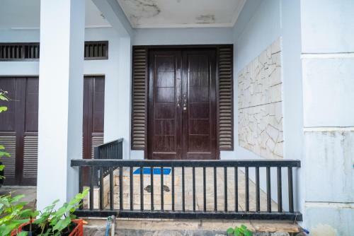 Hotel Koolkost Near Villa Nusa Indah