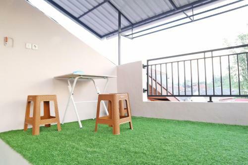 Oyo 2192 Hotel D'ostha Residence Syariah