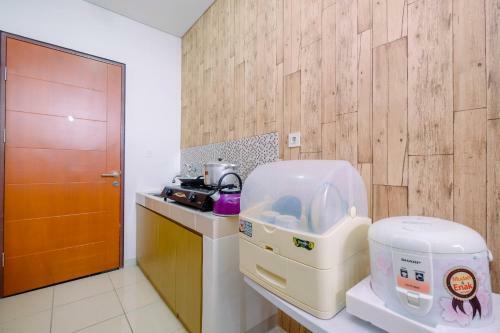 Comfy And Trendy Studio At Dave Apartment By Travelio