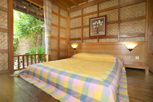Kampung Sumber Alam Garut