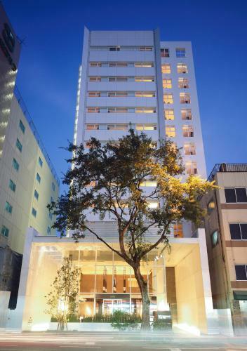 Hotel Qurega Tenjin