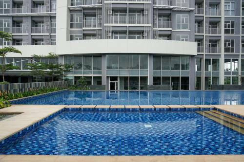 Best View Studio Apartment @ Ciputra International By Travelio