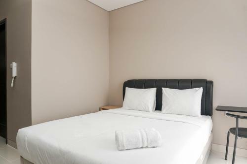 Best View Studio Apartment @ Ciputra International By Travelio