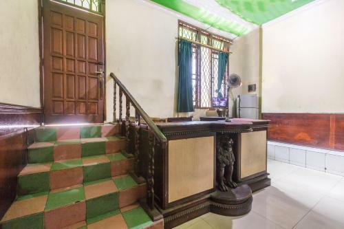 Hotel Oyo 1424 Guntary Residence