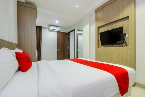 Hostal Reddoorz Plus @ Tb Simatupang