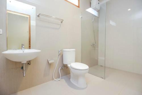 Hostal Reddoorz Premium Near Ragunan Zoo 2