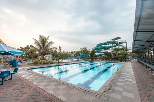 Hotel Oyo 630 Green Lake View Cimanggis