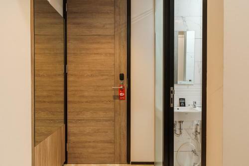 Hotel Reddoorz Plus Near Senayan City
