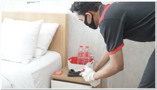 Hotel Reddoorz Plus Near Senayan City