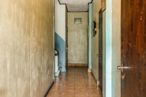 Hotel Reddoorz Near Plaza Senayan