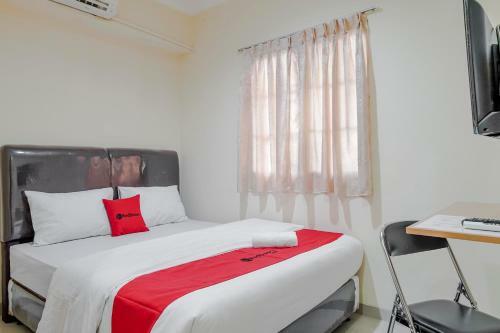 Hostal Reddoorz @ Jalan Biak Roxy Jakarta