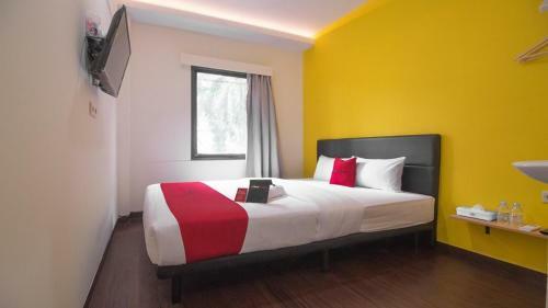 Hotel Reddoorz Near Itc Mangga Dua