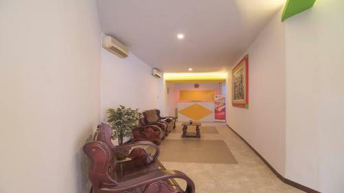 Hotel Reddoorz Near Itc Mangga Dua