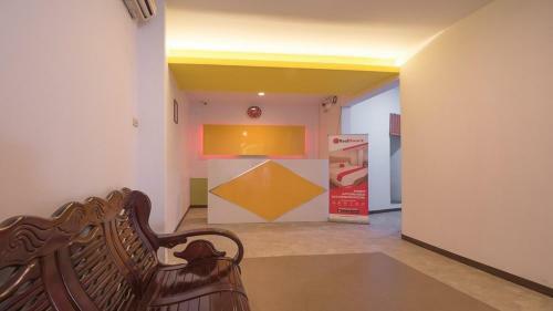 Hotel Reddoorz Near Itc Mangga Dua