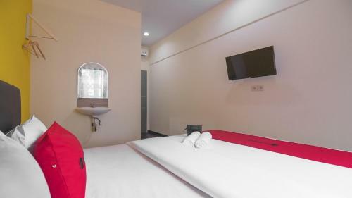 Hotel Reddoorz Near Itc Mangga Dua