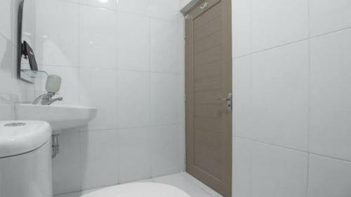 Hotel Reddoorz Near Itc Mangga Dua