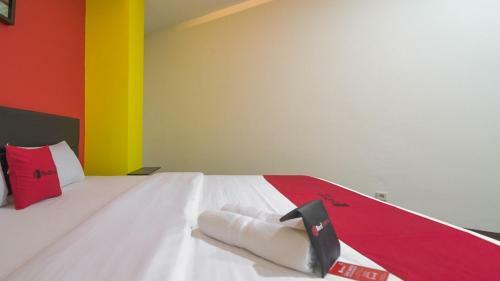 Hotel Reddoorz Near Itc Mangga Dua