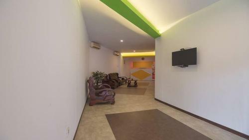 Hotel Reddoorz Near Itc Mangga Dua