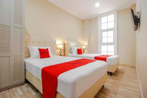 Hostal Reddoorz Plus @ Kwitang 2