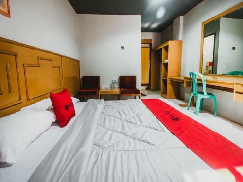 Hostal Reddoorz Plus Near Rscm Jakarta