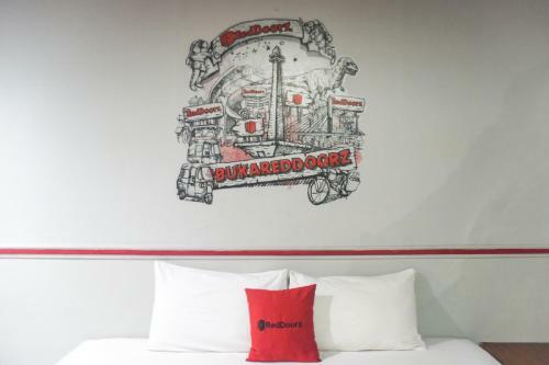 Hostal Reddoorz Plus Near Rscm Jakarta