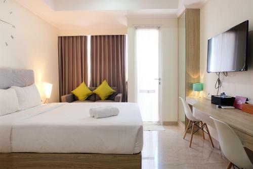 Best Price Studio Menteng Park Apartment By Travelio