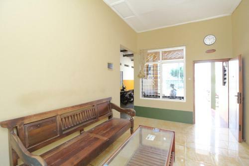 Hostal Reddoorz Syariah Near Prpp Semarang