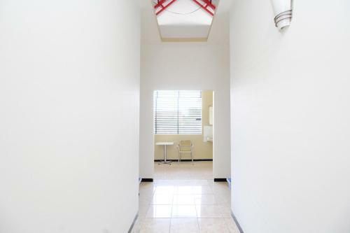 Hostal Reddoorz Syariah Near Prpp Semarang