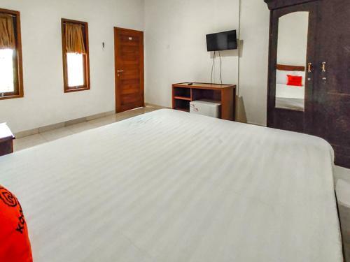Hotel Koolkost Near Benoa Square (Minimum Stay 6 Nights)