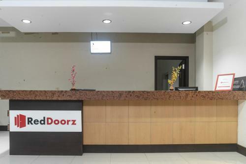 Hostal Reddoorz Near Bahu Mall Manado