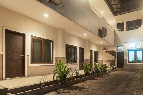 Hostal Reddoorz Near Bahu Mall Manado