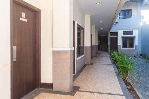 Hostal Reddoorz Near Bahu Mall Manado
