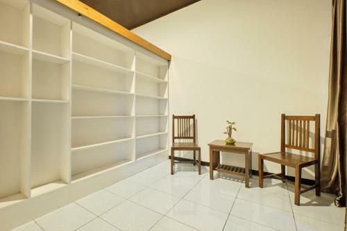 Hotel Oyo 2519 Mayang Garini