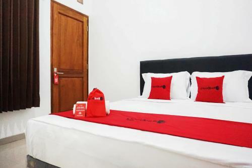 Hotel Reddoorz @ Jalan Danau Limboto