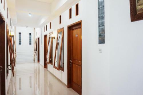 Hotel Reddoorz @ Jalan Danau Limboto