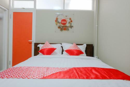 Hotel Oyo 1119 Gendhis Gallery Syariah